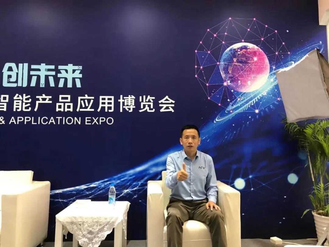 艾吉威機器人創(chuàng)始人劉勝明接受輪胎世界網獨家專訪。
