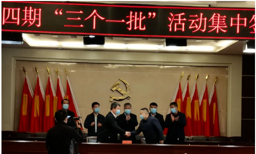 項目不新征占地，利用廠區(qū)預(yù)留發(fā)展用地，建設(shè)期分兩個階段。