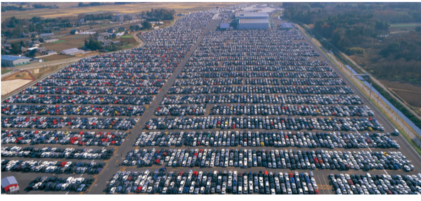 美國二手車年交易量穩(wěn)定在4000萬至4500萬輛之間，是新車銷量的3倍左右。