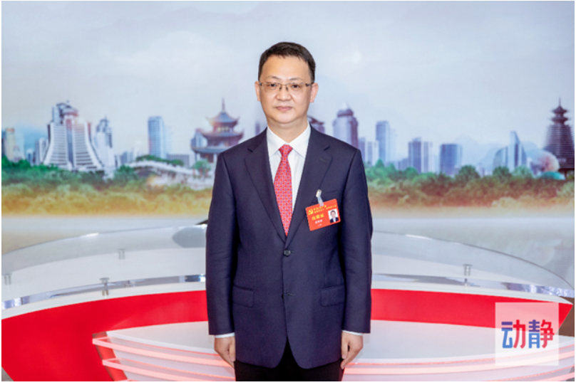 傳統(tǒng)制造企業(yè)如何把大數(shù)據(jù)智能制造，融入到傳統(tǒng)制造業(yè)中去改造升級，這是關(guān)鍵