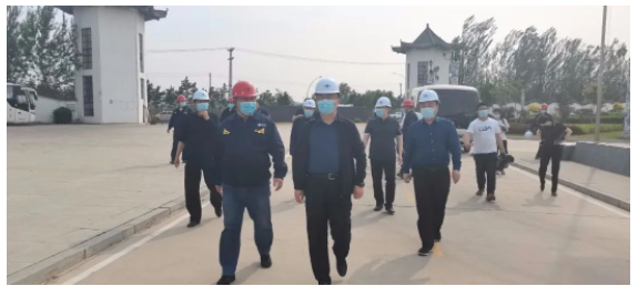 李大為一行到朝陽黑貓公司調(diào)研 李大為一行到朝陽黑貓公司調(diào)研
