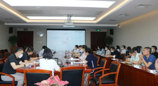 助力化纖工業(yè)高質(zhì)量發(fā)展 | 中國(guó)化纖協(xié)會(huì)2022年中總結(jié)會(huì)在京召開 助力化纖工業(yè)高質(zhì)量發(fā)展 | 中國(guó)化纖協(xié)會(huì)2022年中總結(jié)會(huì)在京召開