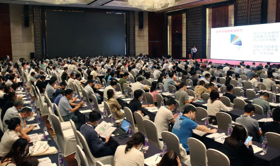 2022年(第18屆)中國熱熔膠專業(yè)高峰論壇在常州盛大開幕 2022年(第18屆)中國熱熔膠專業(yè)高峰論壇在常州盛大開幕
