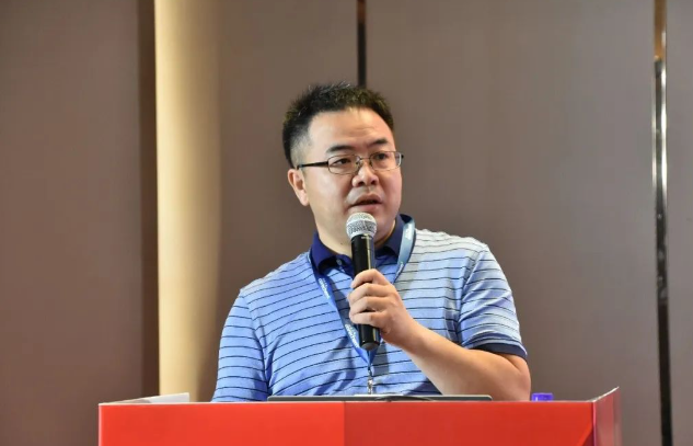 范敏　中國(guó)石油和化學(xué)工業(yè)聯(lián)合會(huì)信息與市場(chǎng)部副主