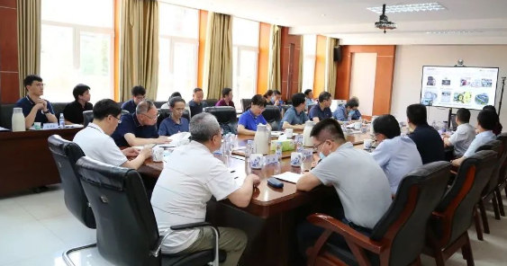 北京化工大學(xué)張立群院士團(tuán)隊(duì)與北橡院技術(shù)交流