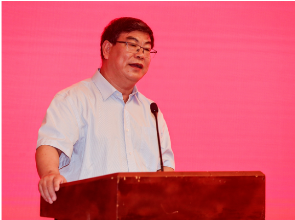 張洪民當(dāng)選為山東省橡膠行業(yè)協(xié)會(huì)新一屆會(huì)長(zhǎng)。