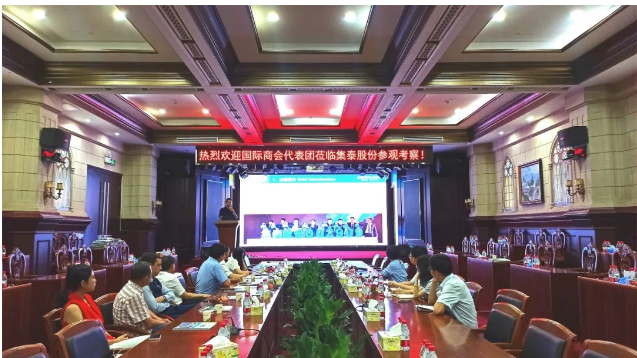集泰股份對全世界的合作伙伴始終保持開放的態(tài)度，歡迎志同道合的朋友與我們攜手并進(jìn)，將集泰股份的優(yōu)質(zhì)產(chǎn)品推向世界，成就中國制造百年品牌。