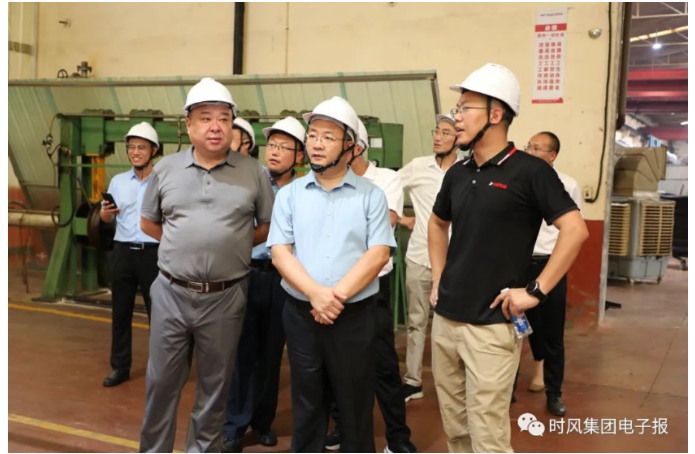 先后主要拜訪和考察了青島平度旺裕橡膠、啟航輪胎、星航橡膠科技、榮成浦林成山輪胎、威海佳航科技輪胎公司、三角輪胎和騰森輪胎公司，加快錦綸化纖產(chǎn)品的市場(chǎng)開發(fā)和產(chǎn)業(yè)發(fā)展。