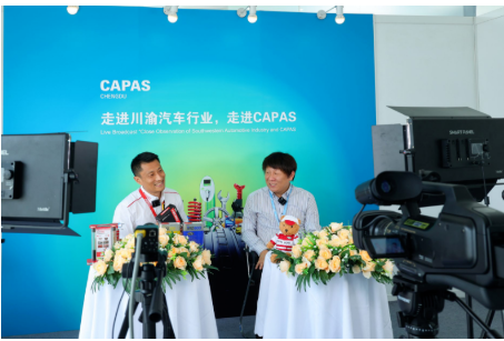 CAPAS與魔方商學(xué)院共同推出的由多位嘉賓參與的線上直播活動(dòng)，在展期3天中進(jìn)行了包括產(chǎn)品推介、上下游供需對(duì)話及行業(yè)熱點(diǎn)分享等在內(nèi)的精彩環(huán)節(jié)，共吸引了34,850人次觀看，以線上線下聯(lián)動(dòng)的方式極大豐富了展會(huì)的參與人群，為業(yè)內(nèi)人士提供了更充裕的資源分享與商業(yè)交流的機(jī)會(huì)。
