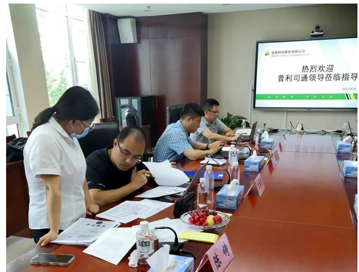 普利司通審核組代表充分了解了公司目前生產(chǎn)情況、質(zhì)量管理現(xiàn)狀以及公司未來發(fā)展規(guī)劃，并對(duì)此次評(píng)審工作給予肯定，加速了N326樣品的開發(fā)進(jìn)度。