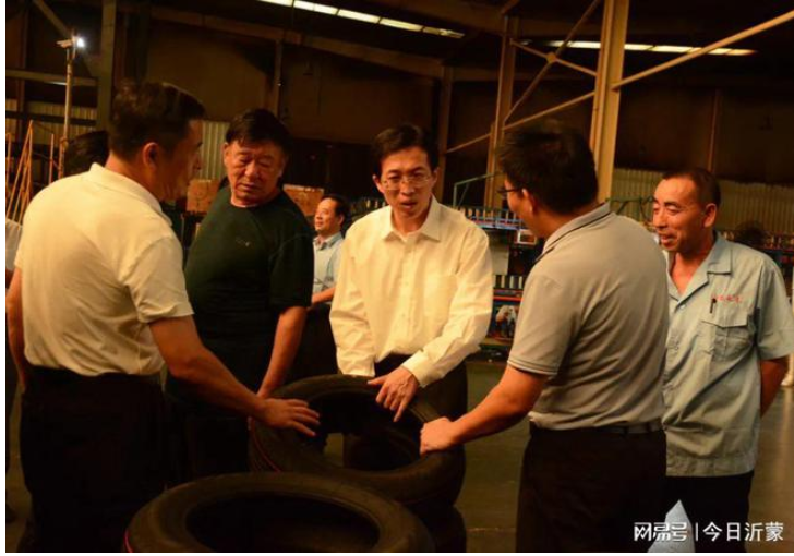 項(xiàng)目為王、企業(yè)為尊！今天，陳士賢帶隊(duì)到企業(yè)走訪調(diào)研