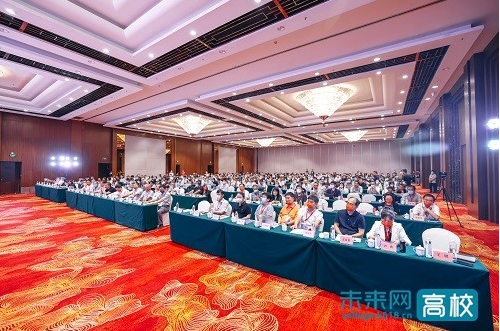 沈陽化工大學(xué)承辦的第十八屆中國橡膠基礎(chǔ)研究研討會成功在沈陽召開 沈陽化工大學(xué)承辦的第十八屆中國橡膠基礎(chǔ)研究研討會成功在沈陽召開