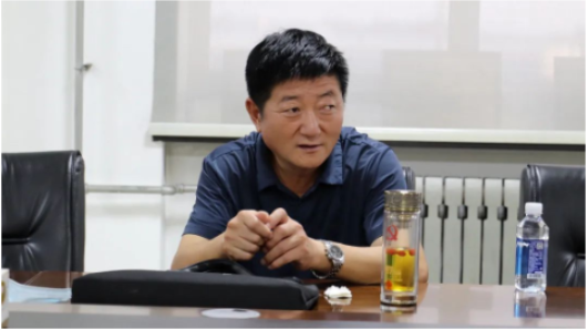 　督查中，通過查臺賬、看現(xiàn)場、與企業(yè)負責人深入交流等形式，詳細了解公司疫情防控及生產(chǎn)經(jīng)營中遇到的困難和問題。