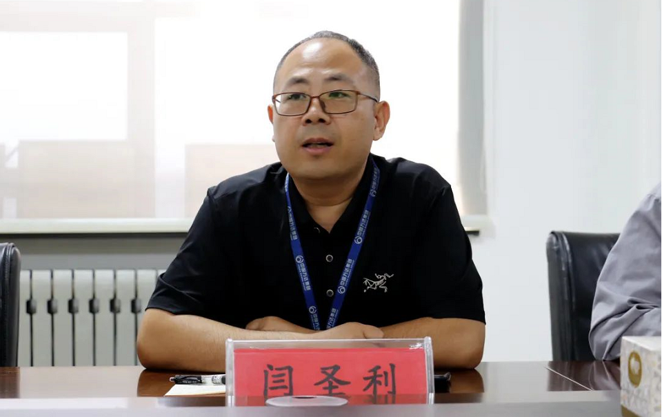 萬達集團總裁辦供應(yīng)鏈管理部總監(jiān)閆圣利在講話中指出，精益化管理不僅是思維和習(xí)慣的改變，更是要實現(xiàn)體系化、制度化、規(guī)范化，并成為我們行動的準(zhǔn)則。