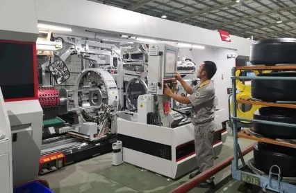 此外，中國化學工業(yè)桂林工程有限公司的“五復合橡膠擠出機組研制”項目，入圍中國工業(yè)大獎提名獎候選項目名單。
