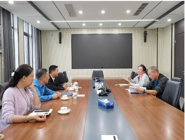 寧波市計量測試學會前往橡膠行業(yè)企業(yè)交流調(diào)研
