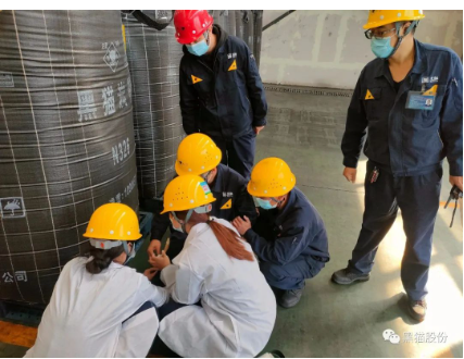 通過此次應(yīng)急演練，提高了員工對“起重作業(yè)存在危險”的認(rèn)知，加強(qiáng)了各救援小組間的協(xié)調(diào)配合，有效檢驗(yàn)了突發(fā)事件的組織協(xié)調(diào)水平和現(xiàn)場實(shí)戰(zhàn)能力，為建設(shè)安全濟(jì)寧黑貓保駕護(hù)航。