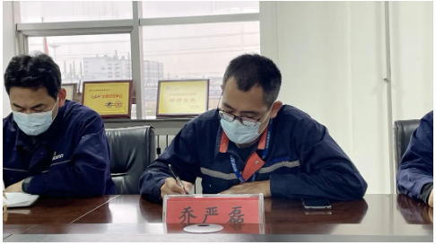 萬達(dá)集團(tuán)總裁助理、耐斯特炭黑公司董事長王敏要求，各部門、車間一是要把培訓(xùn)的內(nèi)容做好細(xì)化吸收、應(yīng)用掌握;二是要圍繞11月份的生產(chǎn)經(jīng)營做好規(guī)劃，確保做到成本最優(yōu)、效率最佳;三是要積極搶抓市場機(jī)遇，做好內(nèi)部管理提升;四是要全力做好精益成本管控體系的搭建。