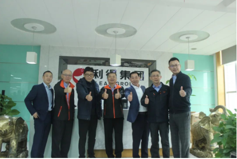 2022年，在新冠疫情的反撲下，廠商、經(jīng)銷商及零售店都面臨前所未有的挑戰(zhàn)。
