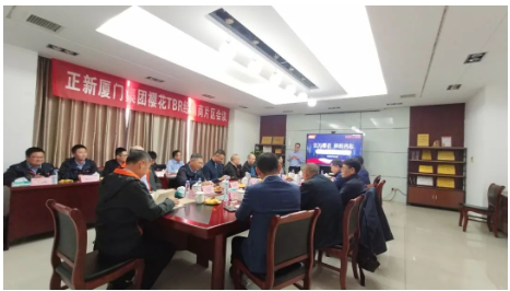 賴明和先生一行與鄂湘蘇浙皖經(jīng)銷商們在利得集團(tuán)熊總的陪同下，一起參觀了利得集團(tuán)辦公區(qū)，肯定了利得集團(tuán)運營團(tuán)隊。
