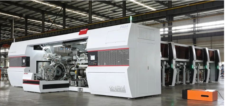半鋼子午線輪胎成型機(jī)是軟控成型裝備的典型代表
