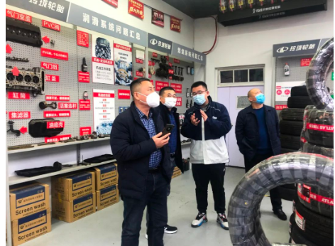 參觀玲瓏養(yǎng)車驛站煙臺(tái)門店