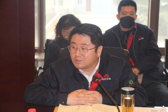 會(huì)上，企業(yè)管理部、市場(chǎng)部和財(cái)務(wù)部通報(bào)了1月份工作完成情況，安排了2月份重點(diǎn)工作任務(wù)，各生產(chǎn)單位對(duì)1月份工作進(jìn)行了匯報(bào)。公司各部門、各單位負(fù)責(zé)人40余人參加會(huì)議。