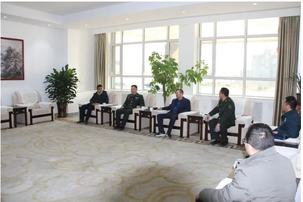 諸城市人武部政委孫卓立到美晨工業(yè)集團調(diào)研指導工作