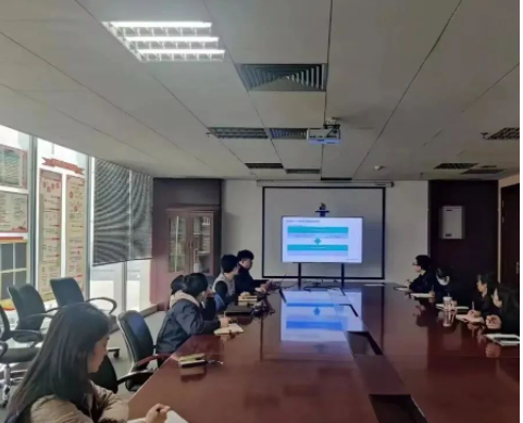 萊茵檢測(cè)認(rèn)證服務(wù)(中國)有限公司一行到訪延長橡膠公司，雙方就海外業(yè)務(wù)增長及拓展海外市場(chǎng)進(jìn)行了深入交流。
