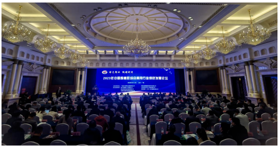 此次綠色發(fā)展論壇的召開，為廢橡膠綜合利用行業(yè)提供了一個非常好的交流平臺，推動了行業(yè)向著更加綠色、可持續(xù)的方向發(fā)展。與會代表紛紛表示，要以本次會議為契機，不斷加強創(chuàng)新和技術(shù)研發(fā)，推進企業(yè)轉(zhuǎn)型升級，全面提升行業(yè)整體水平，為推進我國循環(huán)經(jīng)濟的發(fā)展做出新的貢獻。