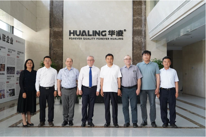 白俄羅斯科學院院士率專家團隊蒞臨華凌電纜進行合作交流