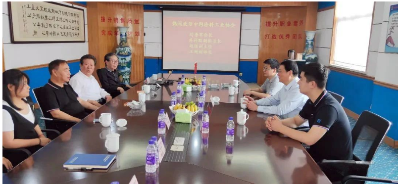 中國涂料工業(yè)協(xié)會會長劉普軍探訪天津重點(diǎn)涂料企業(yè)