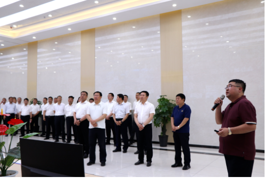 三強煤基新材料項目對于清徐縣的發(fā)展具有重要意義。該項目的建設(shè)將進一步提升清徐縣煤化工產(chǎn)業(yè)的水平，推動清徐縣向綠色、高端、可持續(xù)發(fā)展的方向邁進。