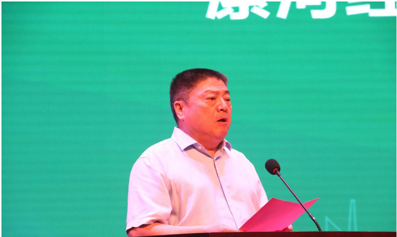 利通科技作為北交所上市企業(yè)和國內(nèi)液壓膠管龍頭企業(yè)，此次進(jìn)軍產(chǎn)業(yè)產(chǎn)品延伸延展應(yīng)用的新領(lǐng)域，充分展現(xiàn)了公司將創(chuàng)新置于發(fā)展的核心地位。他希望通過此次簽約，實現(xiàn)強(qiáng)強(qiáng)聯(lián)合，重塑優(yōu)勢，實現(xiàn)行業(yè)領(lǐng)先。