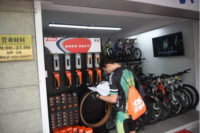 隨后，廈門速博自行車俱樂(lè)部與正新自行車胎福建省代理商簽約，達(dá)成合作協(xié)議。