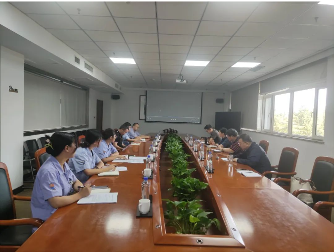 此次調(diào)研的重點(diǎn)企業(yè)包括東營(yíng)市的華盛輪胎集團(tuán)、昌豐輪胎、金宇輪胎、永盛橡膠、方興輪胎和中一橡膠，濰坊市的昊華輪胎、躍龍橡膠、銀寶輪胎、福麥斯輪胎，青島市的賽輪集團(tuán)和雙星輪胎，威海市的三角輪胎、浦林成山、中威橡膠、君樂(lè)輪胎，以及煙臺(tái)市的玲瓏輪胎。