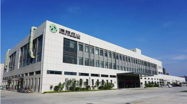 浦林成山公司發(fā)布了其半年報，披露了一系列令人振奮的成績和未來計劃。該公司計劃在2023年下半年啟動泰國輪胎生產(chǎn)基地三期項目，該項目旨在年產(chǎn)200萬條半鋼子午線輪胎。