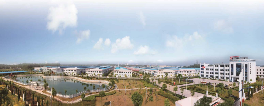 2023江蘇綠色低碳建筑國際博覽會于10月10日在南京盛大舉行，吸引了眾多業(yè)界精英和政府代表。大會公布了江蘇省優(yōu)質(zhì)工程獎“揚(yáng)子杯”精品工程案例集，其中包括江蘇三元輪胎有限公司“年產(chǎn)240萬條高性能全鋼子午線輪胎項(xiàng)目”。